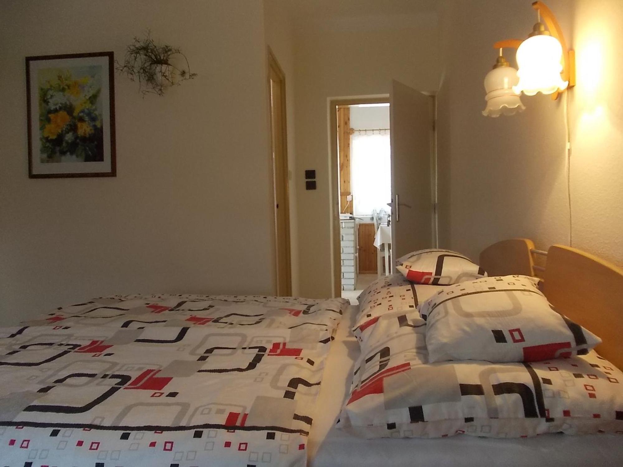 Judit Vendeghaz Heviz Room photo